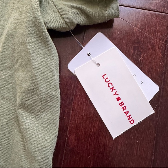 Lucky Brand Women’s NWT Cotton Graphic T-Shirt Size XL Sun Embroidered Floral - Picture 4 of 8